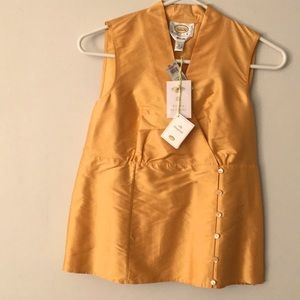 Sleeveless silk doupioni blouse. Size 6 petite